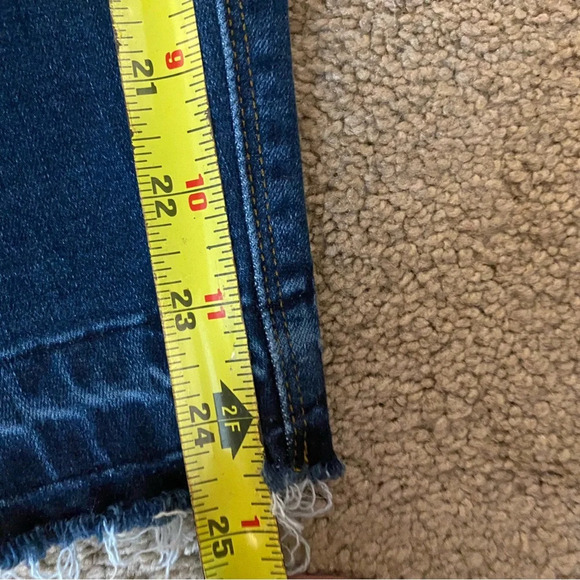 SPANX Distressed Crop Capri Skinny Denim Legging Med Dark Wash Raw Hem Size MP - Picture 6 of 7